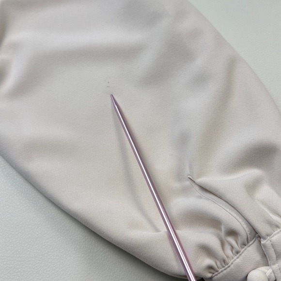 Banana Republic Long Sleeve Blouse Womens Medium Cream Elegant Office Minimalist - Picture 7 of 10